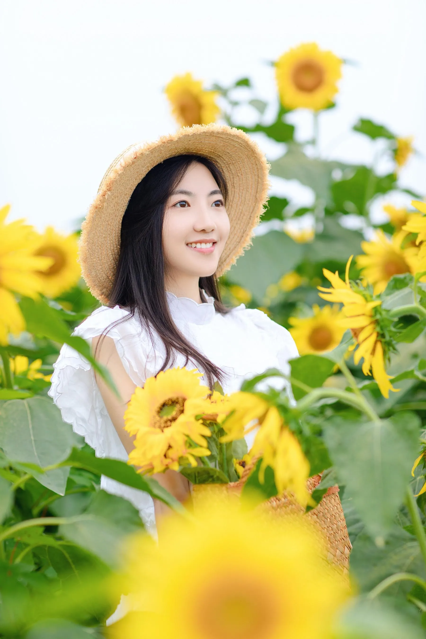 [YITUYU艺图语]2022.08.22 向日葵女孩 栗子 [22P]插图3